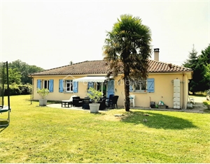 pavillon à la vente -   87310  SAINT LAURENT SUR GORRE, surface 92 m2 vente pavillon - UBI475778066